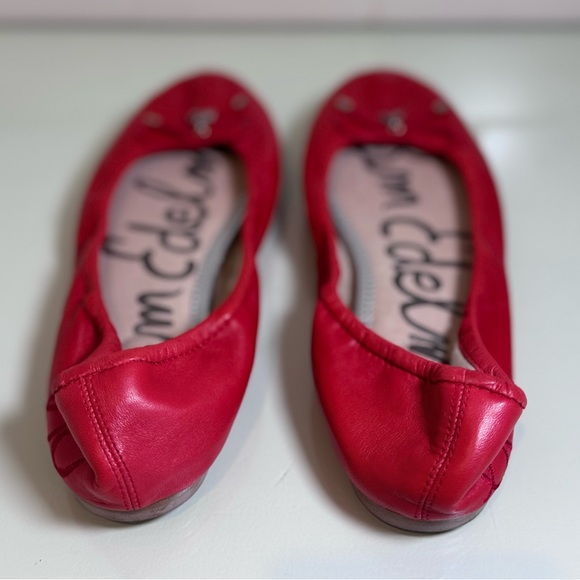 Sam Edelman Women's Felicia Flat Size 7.5 Red Leather Ballet Shoe Bow Charm - Picture 3 of 10